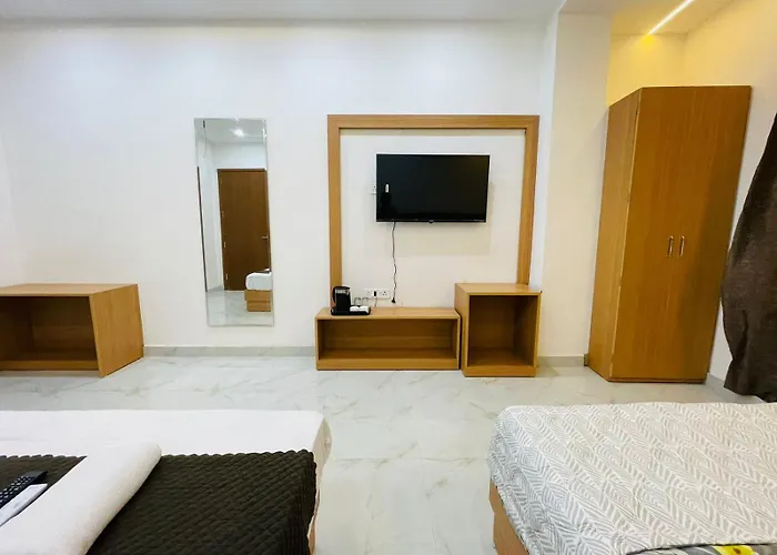 Hotel Pilgrim Near Golden Temple