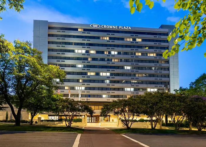 Crowne Plaza Knoxville Downtown University By Ihg