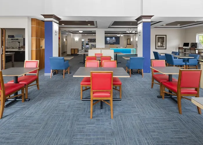 Holiday Inn Express Hotel & Suites Hamburg By Ihg