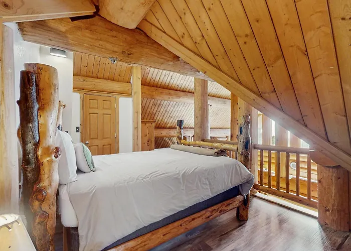 Mogul Hill Cabin
