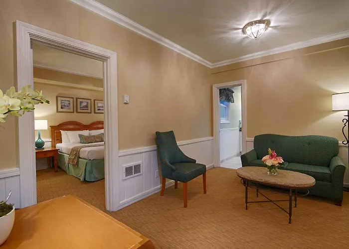 Carmel Bay View Inn