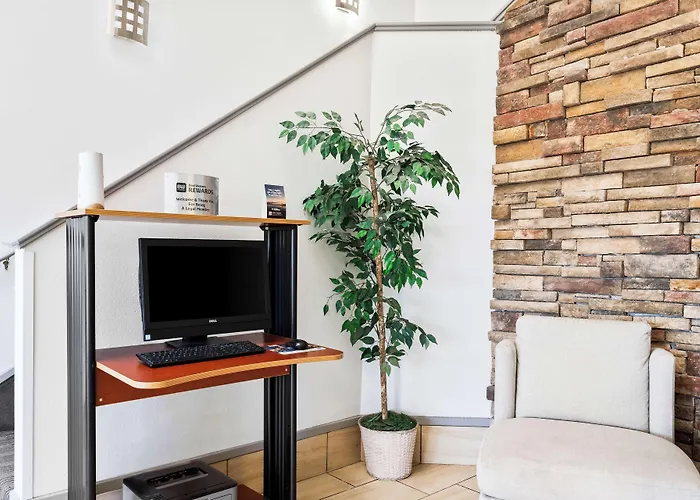 Surestay Hotel By Best Western Albuquerque Midtown
