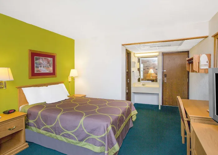 Super 8 By Wyndham Blytheville
