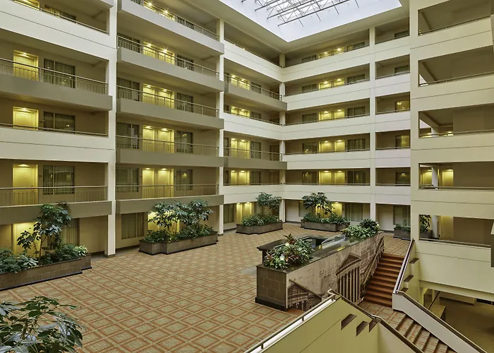 Doubletree Suites By Hilton Hotel Philadelphia West