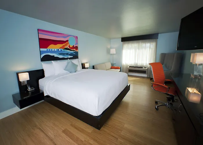 Hotel Current