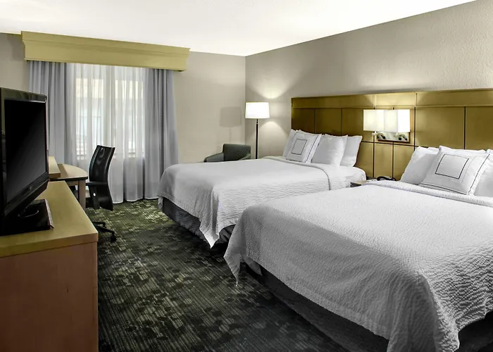 Courtyard By Marriott Columbus Downtown