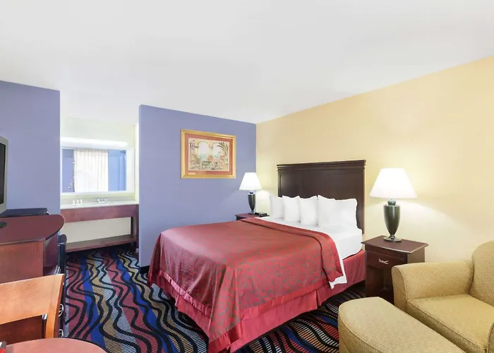 Days Inn By Wyndham Uvalde