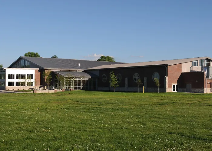 Days Inn By Wyndham Columbia Kentucky