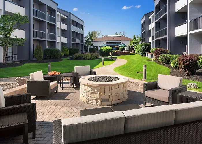 Courtyard Syracuse Carrier Circle