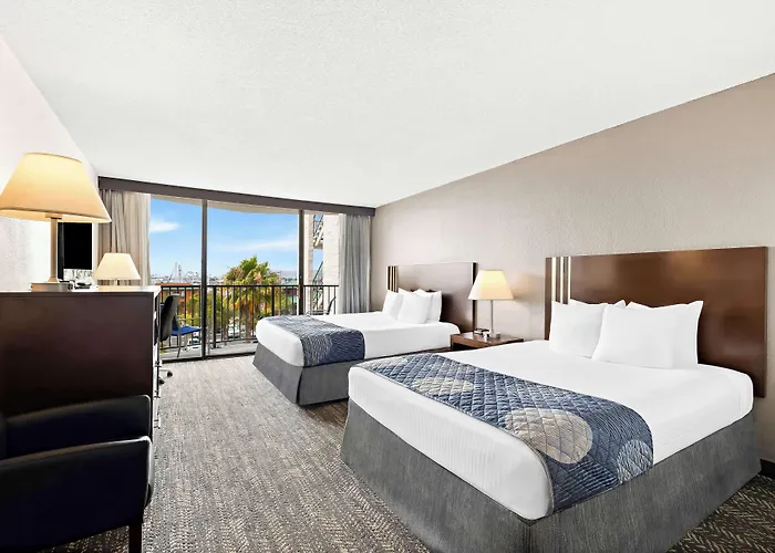 Best Western Yacht Harbor Hotel