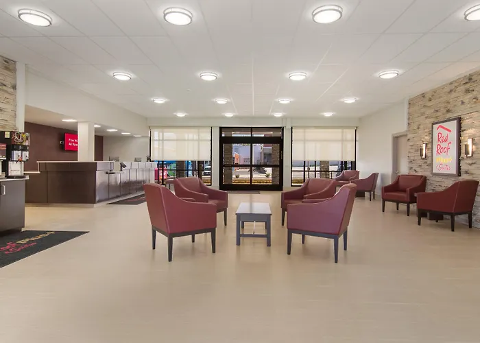 Red Roof Inn Plus & Suites Erie