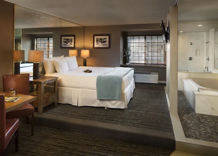Postmarc Hotel And Spa Suites