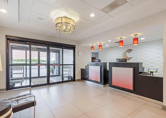 Comfort Inn & Suites Carrollton