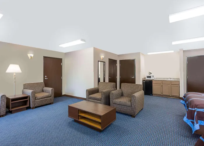 Super 8 By Wyndham El Dorado