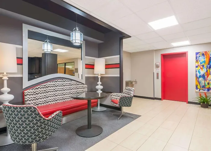 Ramada By Wyndham Catlettsburg Ashland