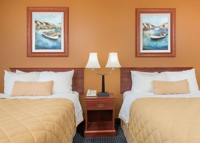 Ramada By Wyndham Catlettsburg Ashland