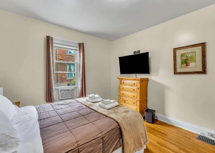 2Nd Base Apt 1 All Star Baseball Rentals