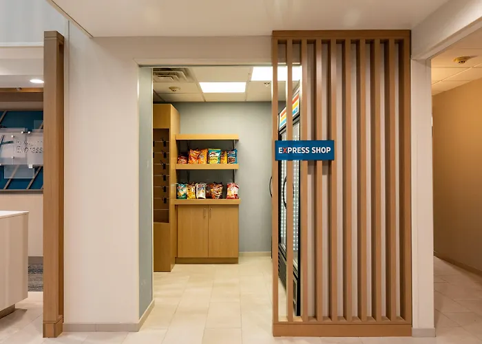 Holiday Inn Express Hotel & Suites West Chester By Ihg