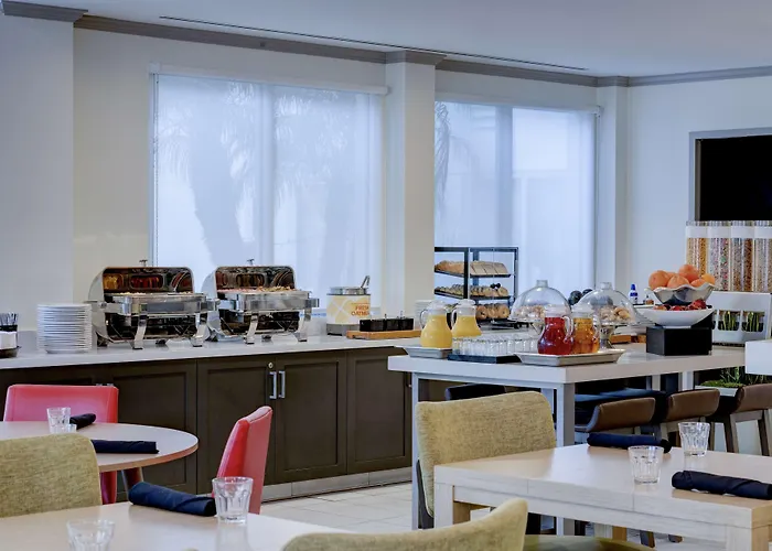 Hilton Garden Inn Anaheim/Garden Grove