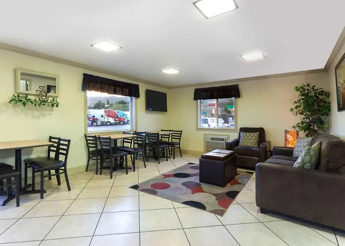 Super 8 By Wyndham Lewiston