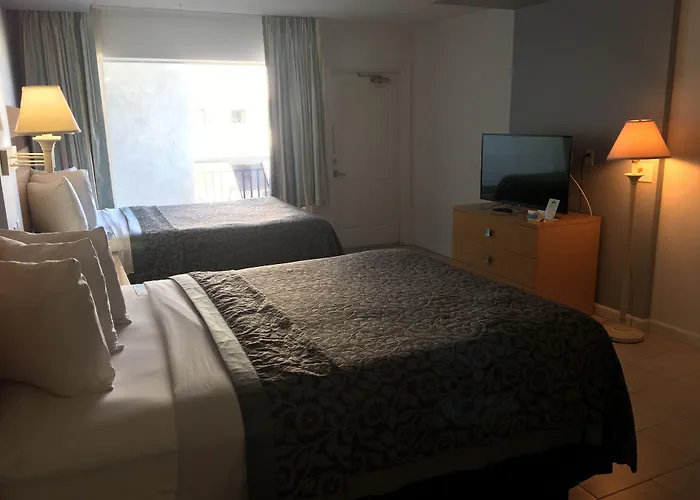 Arya Blu Inn And Suites