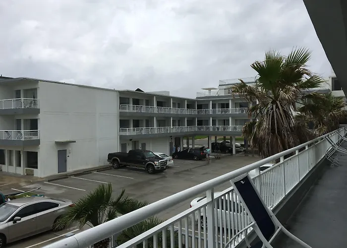 Arya Blu Inn And Suites