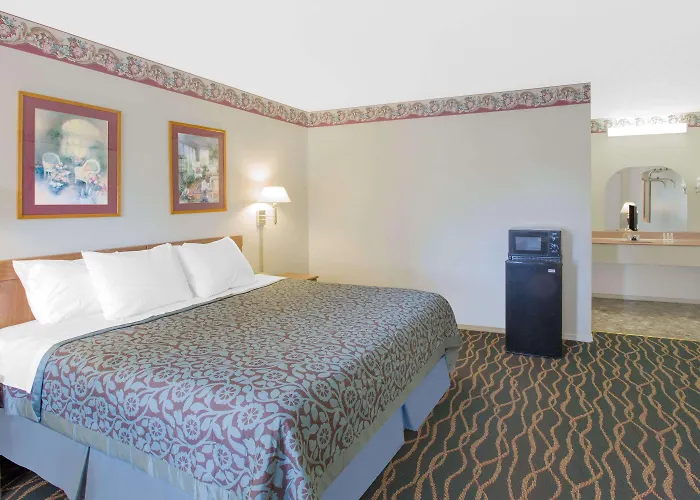 Days Inn By Wyndham Hardy