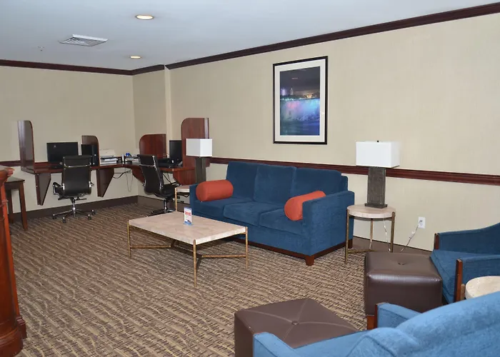 Quality Inn Near Walden Galleria Mall