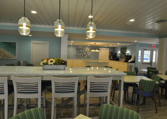 Palmera Inn And Suites