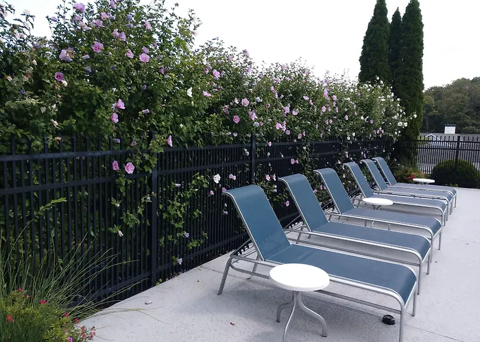 Best Western Plus Cold Spring