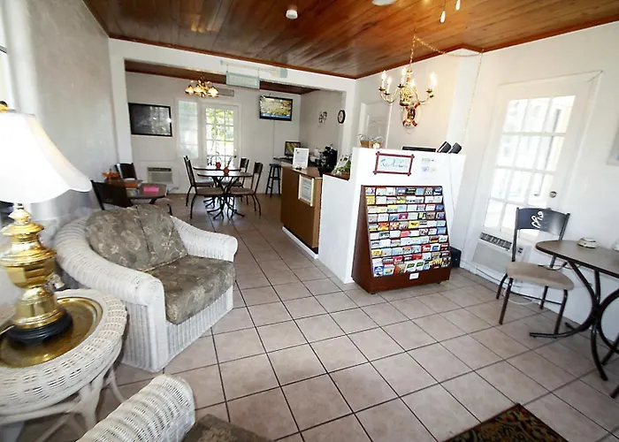 Island Breeze Inn - Venice