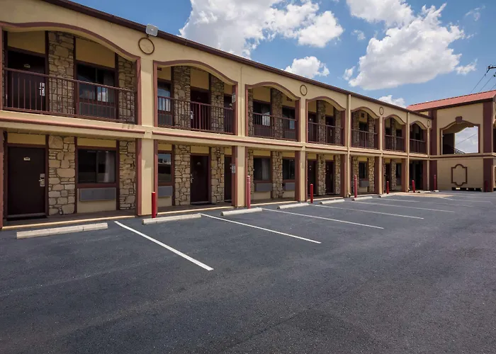 Americas Best Value Inn Buda