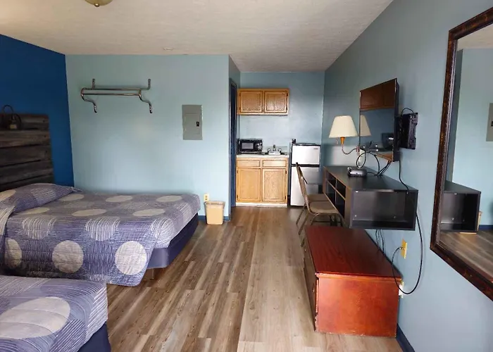 Travelers Inn And Suites
