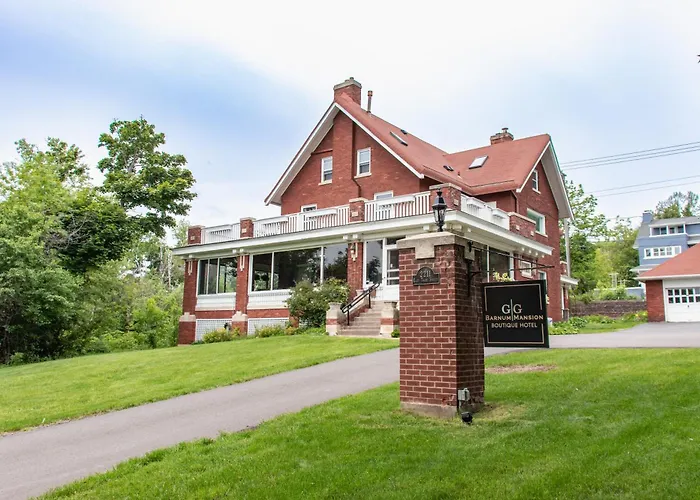 Historic Gg Barnum Mansion By Heirloom Boutique Collection