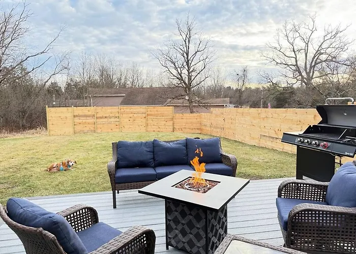 Vibing Hudson Retreat Pet-Friendly W Hot Tub