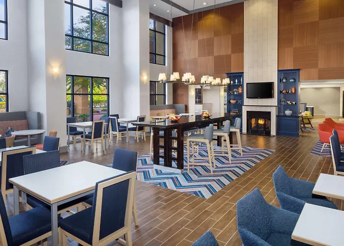 Hampton Inn By Hilton Garden City Long Island