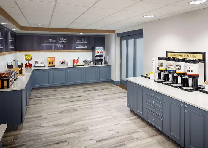 Hampton Inn By Hilton Garden City Long Island