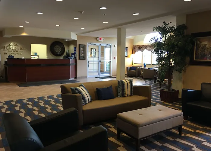 Microtel Inn & Suites By Wyndham Indianapolis Airport