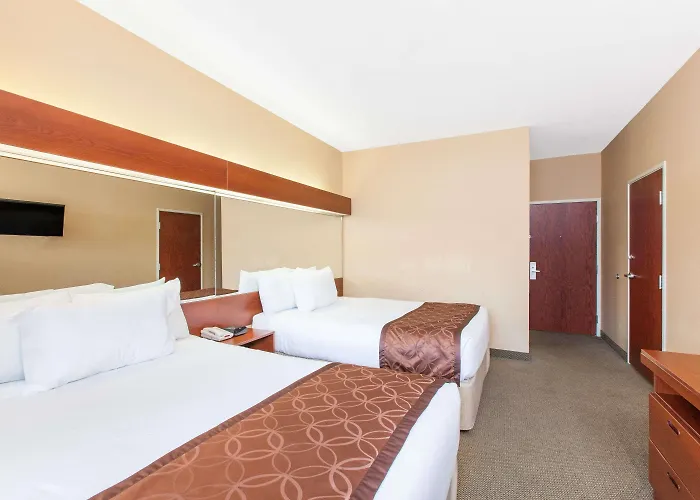 Microtel Inn By Wyndham Rogers
