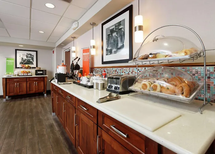 Hampton Inn & Suites Navarre