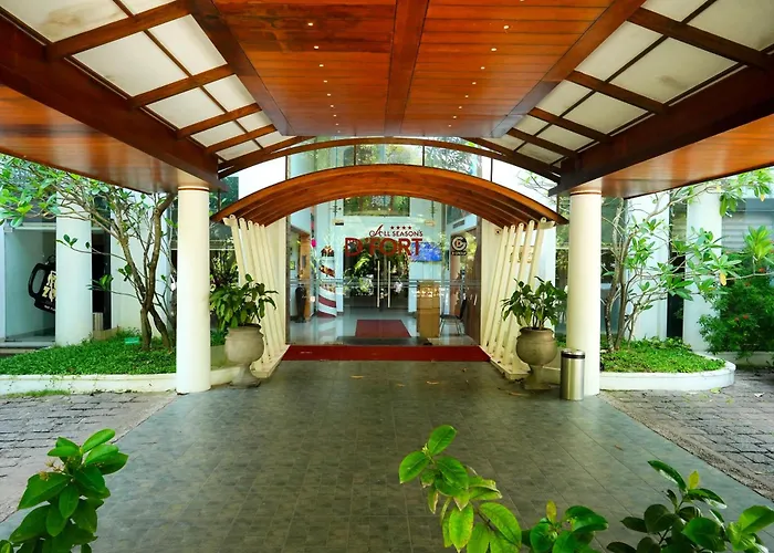 D Fort Hotel Kollam