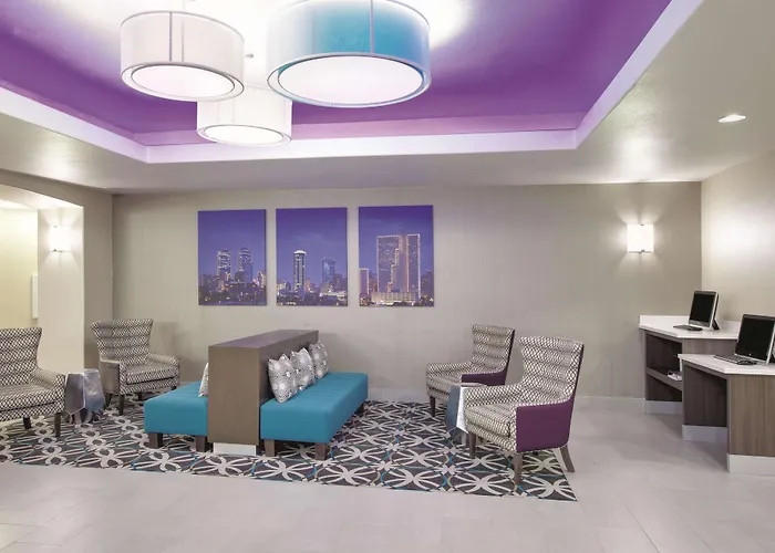 La Quinta By Wyndham Corsicana