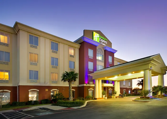 Holiday Inn Express Uvalde By Ihg