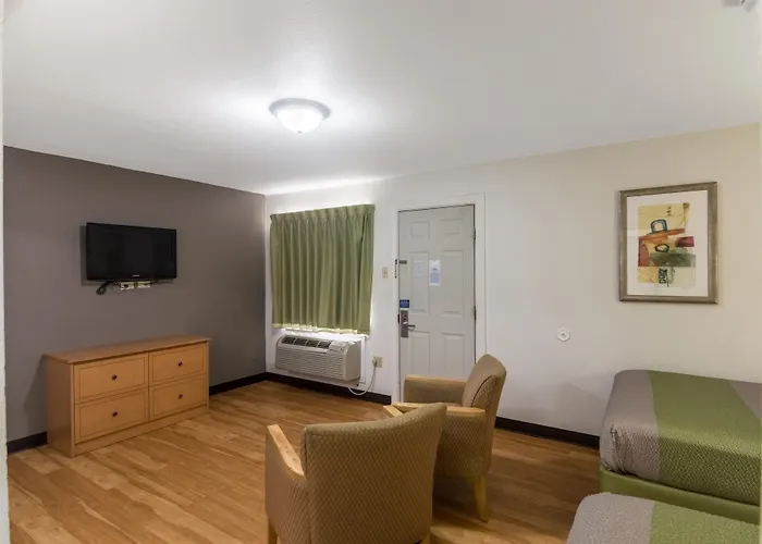 Blue Bonnet Suites -Lubbock, Tx - Medical Center
