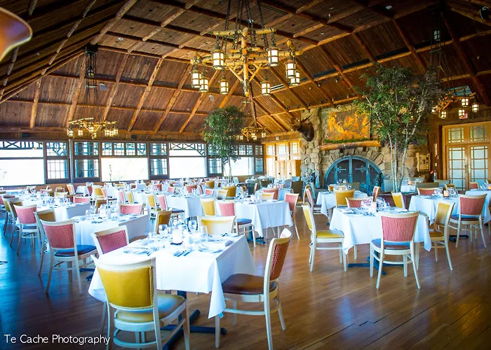 Overlook Lodge And Stone Cottages At Bear Mountain