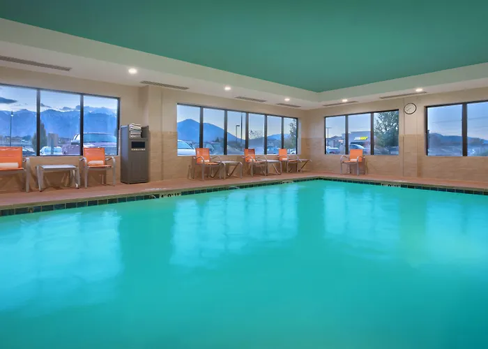 Holiday Inn Express & Suites Orem-North Provo