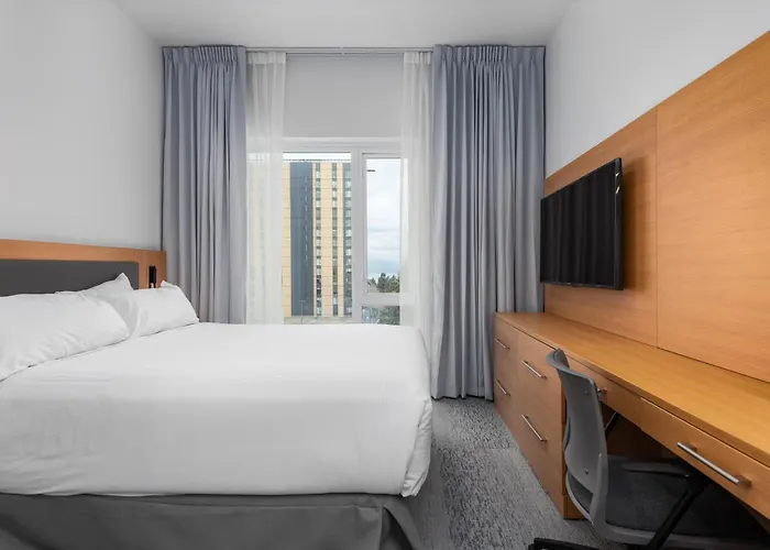 West Coast Suites At Ubc