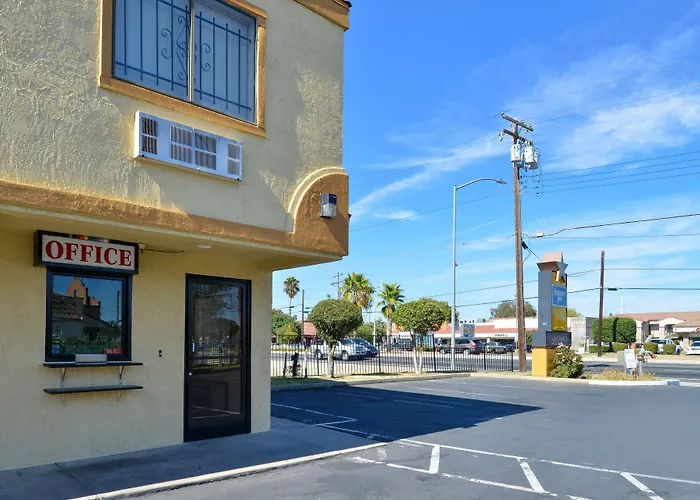 Rodeway Inn, Little Saigon
