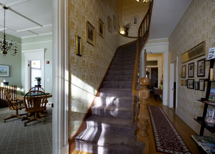 Inn At The Agora
