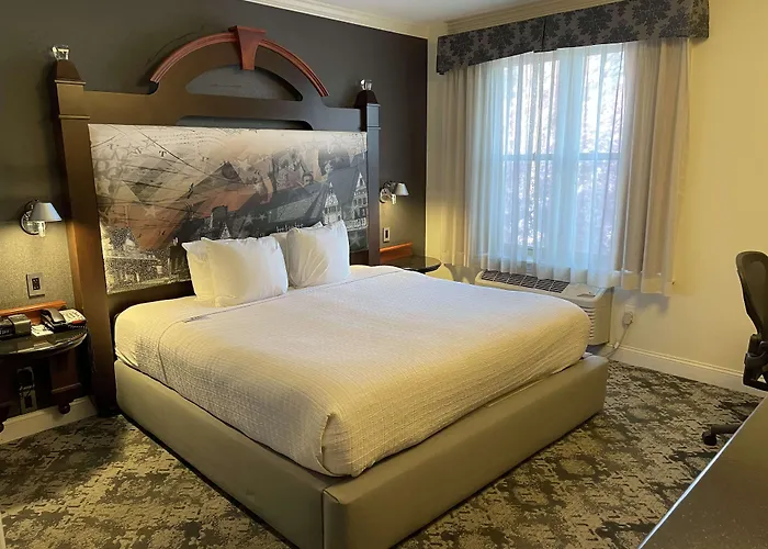 Chestnut Hill Hotel